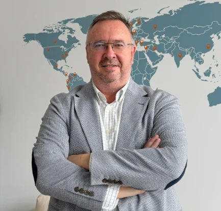 Javier Antúnez, gerente y director financiero de Perfinasa